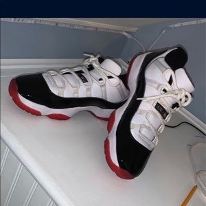 Jordan 11 Retro low `Concord Bred’(Size:10)